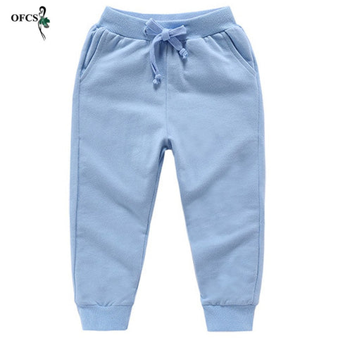 Pantalones deportivos casuales para niños