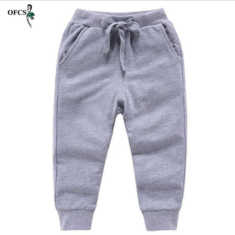 Pantalones deportivos casuales para niños