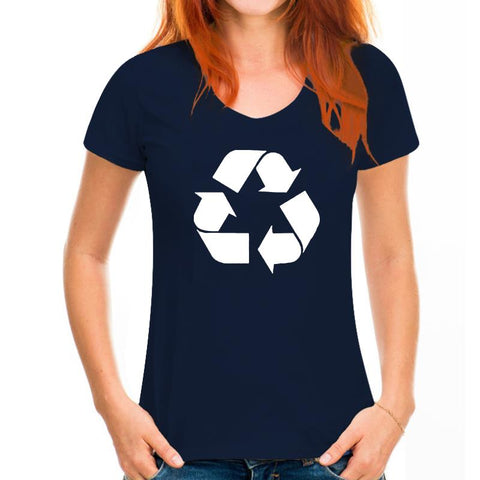 Camiseta con el símbolo del logotipo de reciclaje