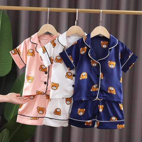 Conjunto de pijamas para niños